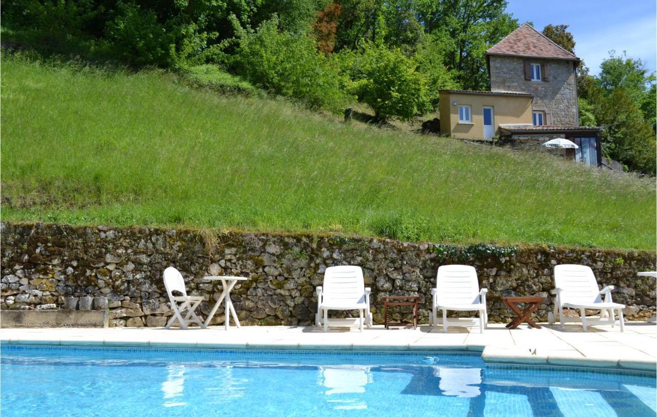 Cozy Home In Cenac-Et-Saint-Julien With Wifi Экстерьер фото