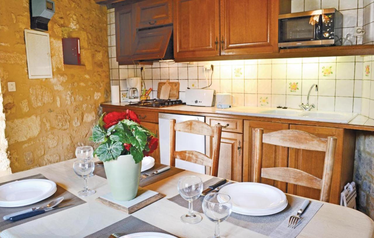 Cozy Home In Cenac-Et-Saint-Julien With Wifi Экстерьер фото