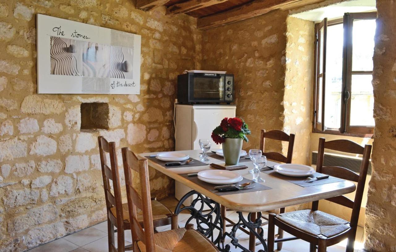 Cozy Home In Cenac-Et-Saint-Julien With Wifi Экстерьер фото