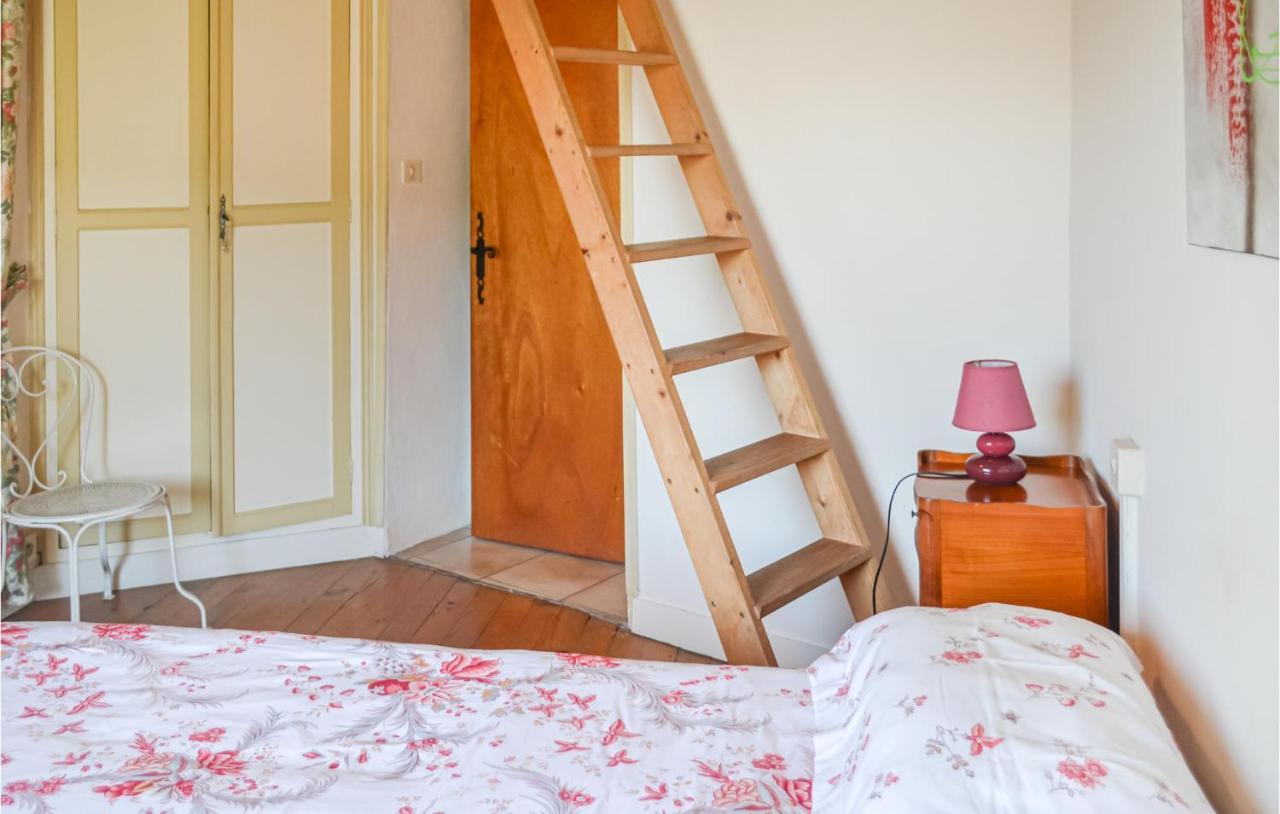 Cozy Home In Cenac-Et-Saint-Julien With Wifi Экстерьер фото